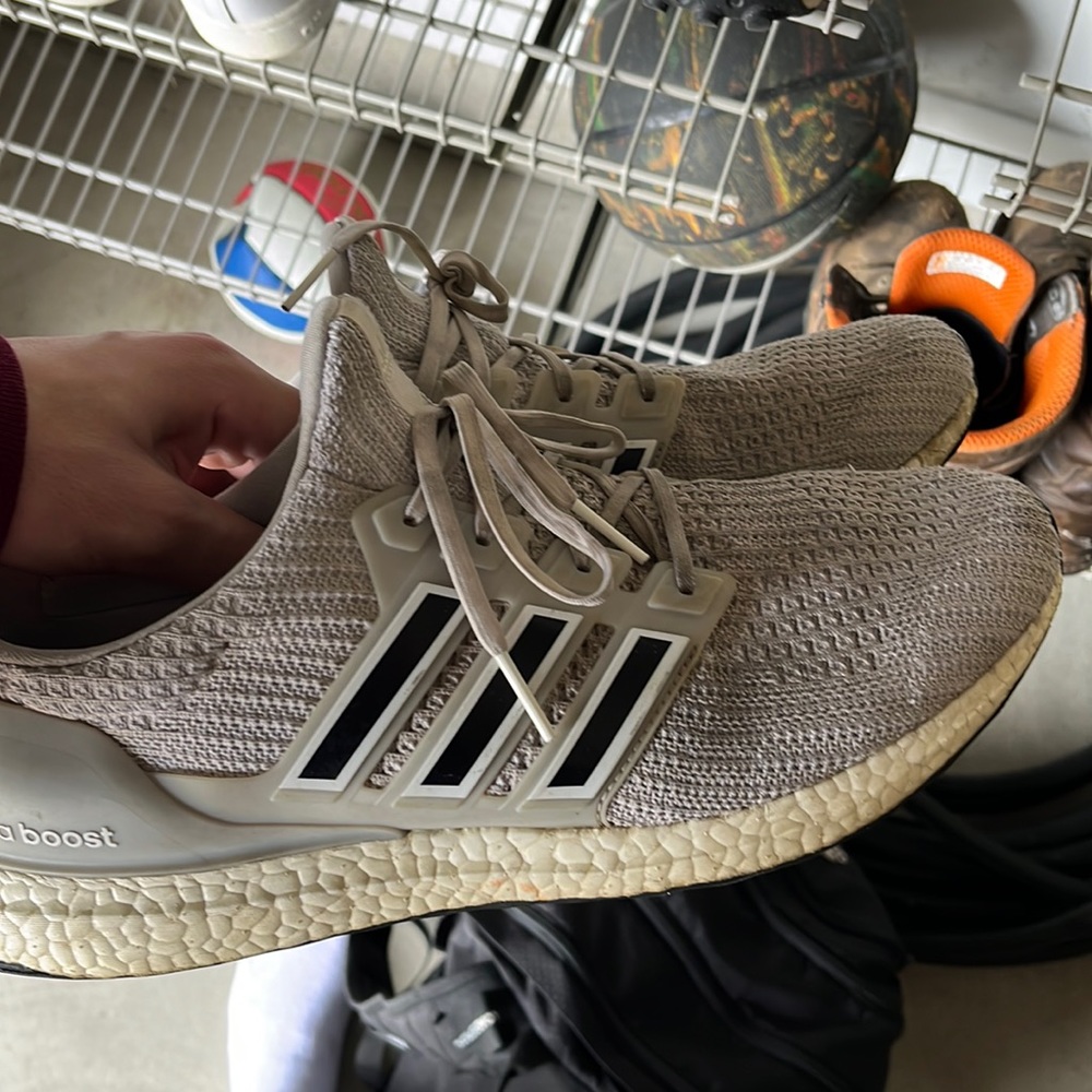 Trade deal for Yeezy 380s